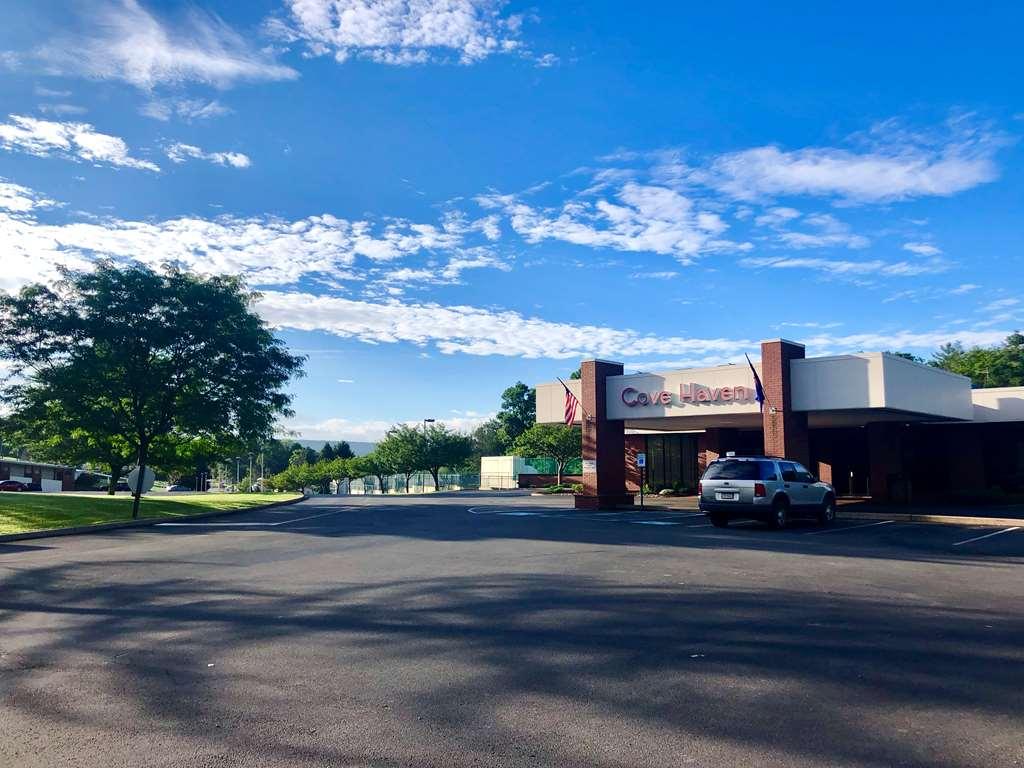 Cove Haven Hotel