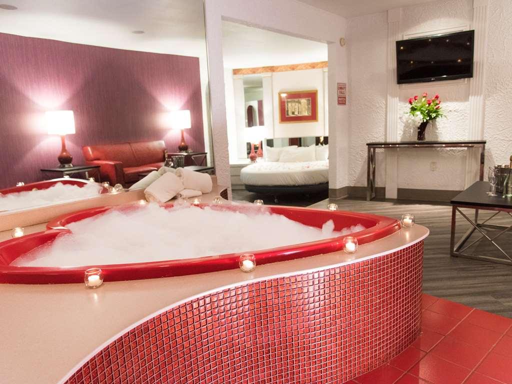 Cove Haven Hotel Lakeville